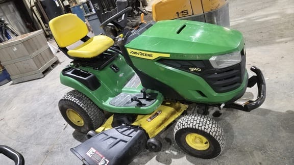 2022 John Deere S140 Equipment Image0