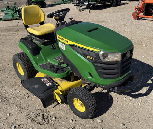 2022 John Deere S220 Equipment Image0