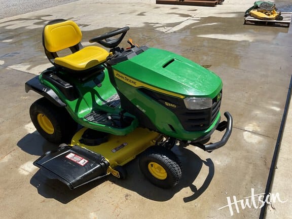 2022 John Deere S240 Equipment Image0