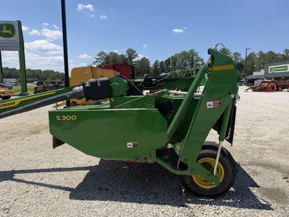 Image of John Deere S300 equipment image 4