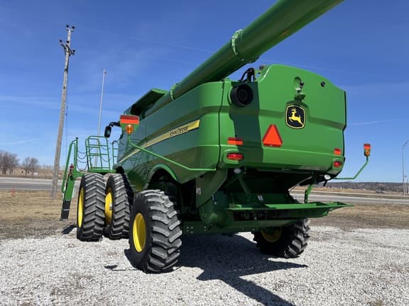 Image of John Deere S760 equipment image 3
