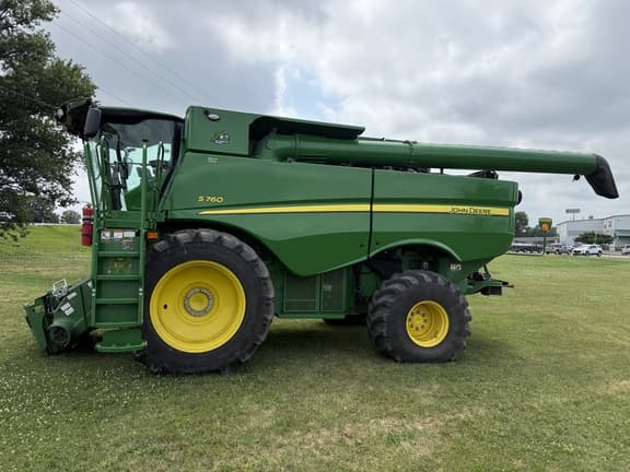 Image of John Deere S760 equipment image 1