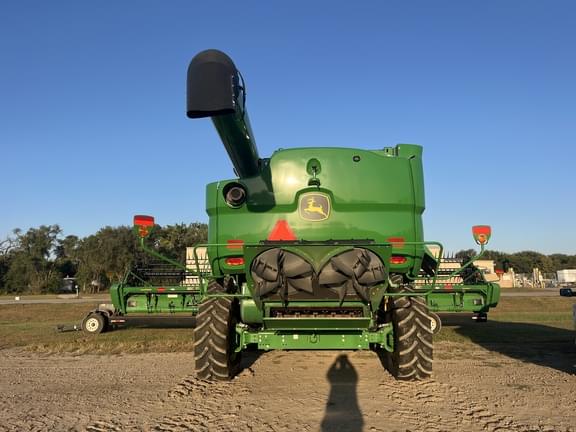 Image of John Deere S760 equipment image 4