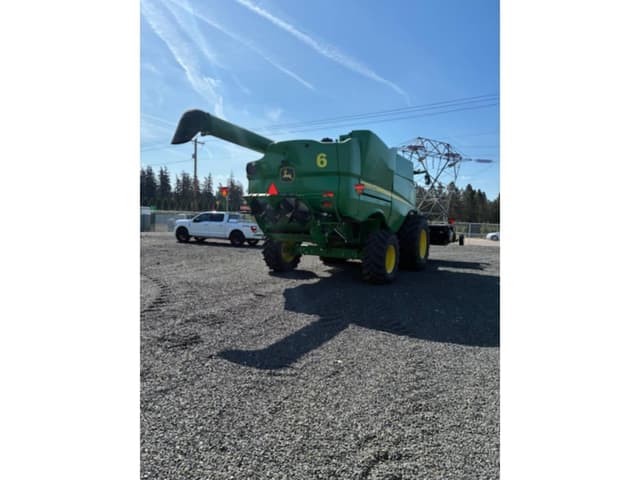 Image of John Deere S760 equipment image 4