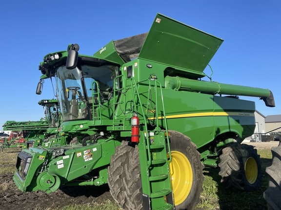 Image of John Deere S760 equipment image 3