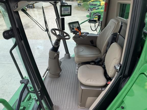 Image of John Deere S770 Primary image