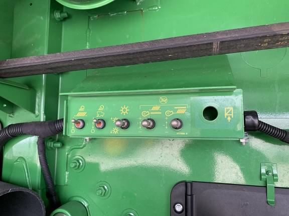 Image of John Deere S770 equipment image 2