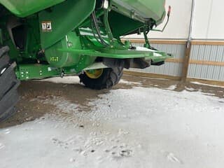 Image of John Deere S770 equipment image 4