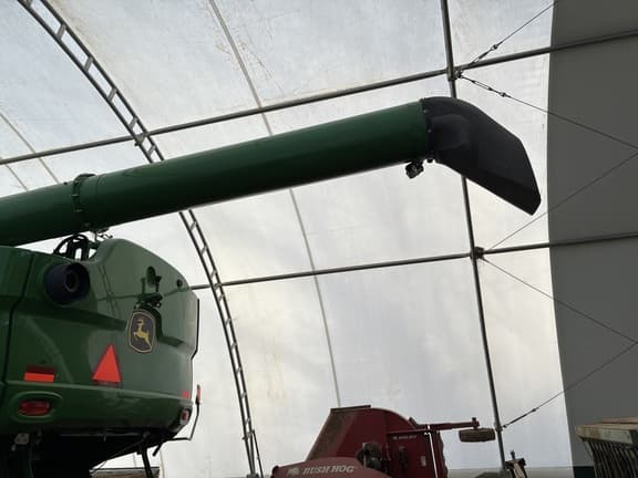 Image of John Deere S770 equipment image 2