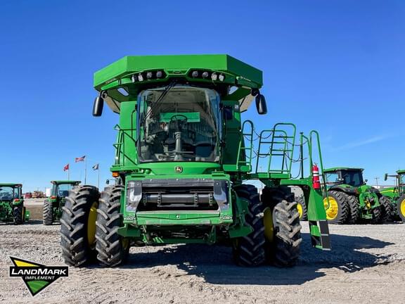 Image of John Deere S770 equipment image 1