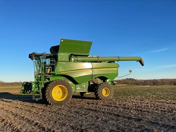 Image of John Deere S770 Primary image