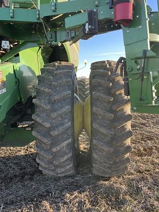 Image of John Deere S770 equipment image 2