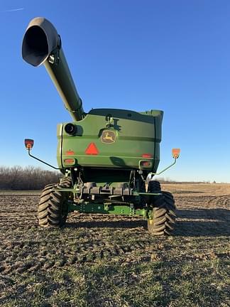 Image of John Deere S770 equipment image 4