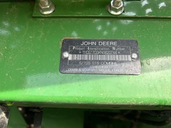 Image of John Deere S770 equipment image 1