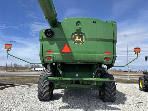 Image of John Deere S770 equipment image 3