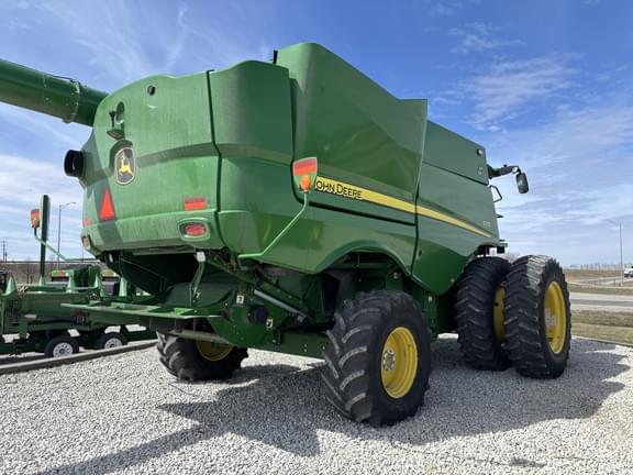 Image of John Deere S770 equipment image 2