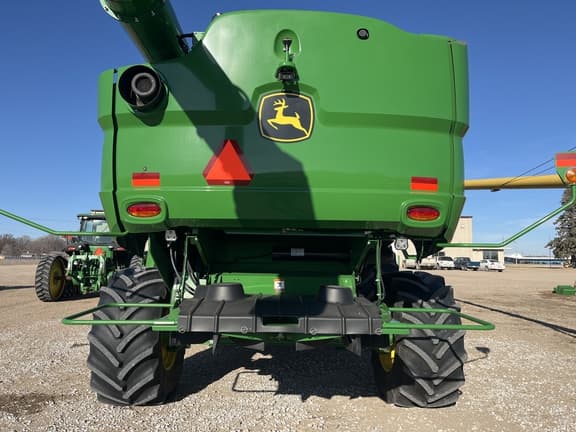 Image of John Deere S770 equipment image 4
