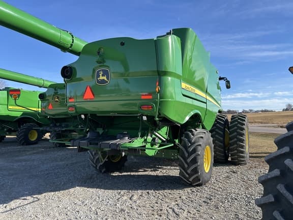 Image of John Deere S780 equipment image 3