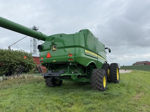 Image of John Deere S780 equipment image 4