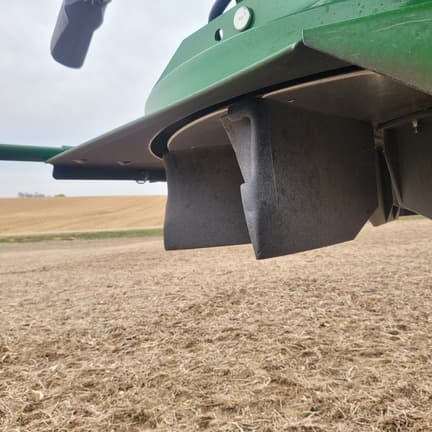 Image of John Deere S780 equipment image 4