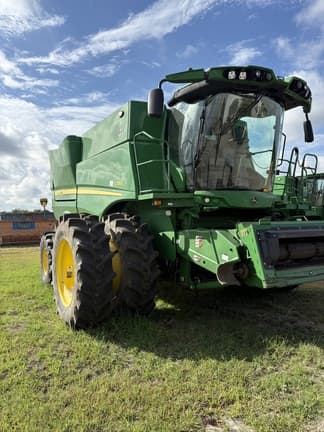 Image of John Deere S780 Primary image