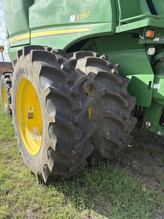Image of John Deere S780 equipment image 2