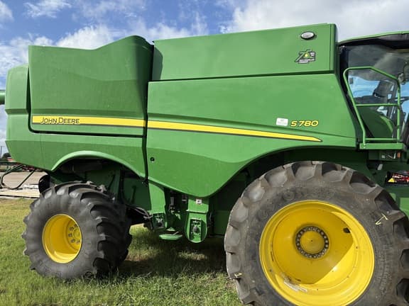 Image of John Deere S780 equipment image 3