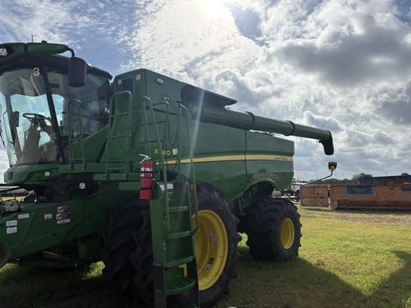 Image of John Deere S780 equipment image 4