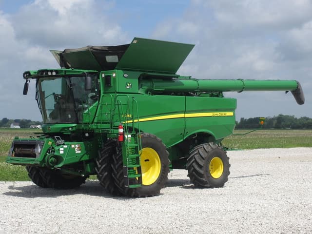 Image of John Deere S780 equipment image 2