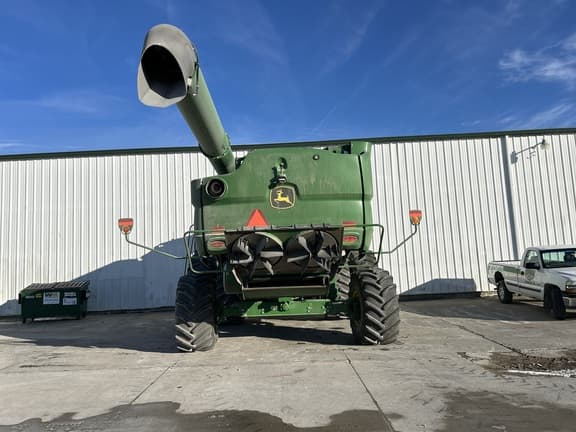 Image of John Deere S780 equipment image 4