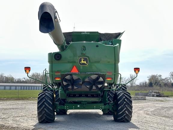 Image of John Deere S780 equipment image 3