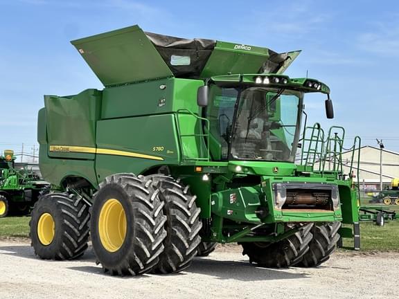 Image of John Deere S780 Primary image
