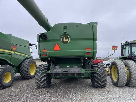 Image of John Deere S780 equipment image 2