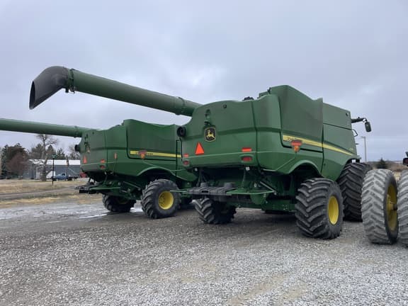 Image of John Deere S780 equipment image 3