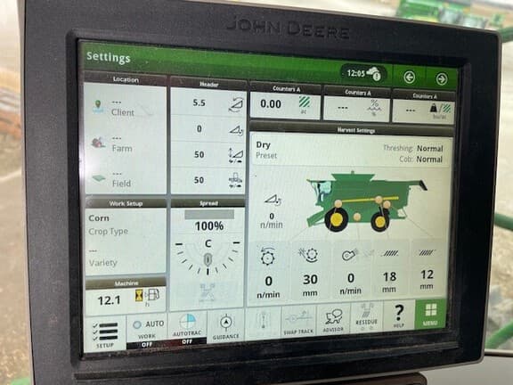 Image of John Deere S780 equipment image 1