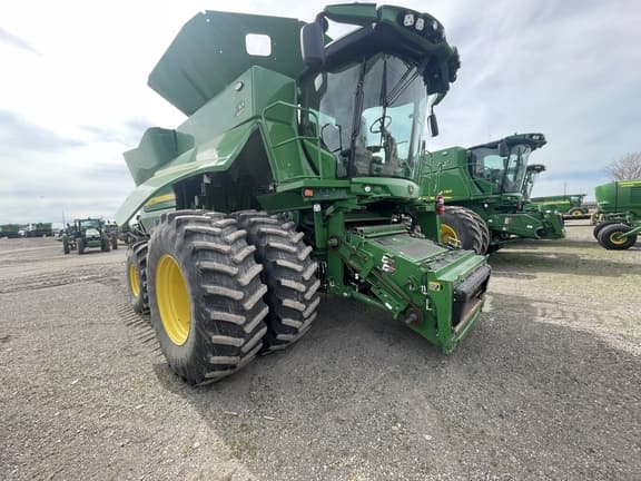 Image of John Deere S780 Primary image