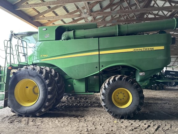 2022 John Deere S780 Equipment Image0