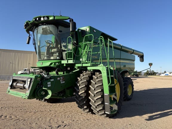 2022 John Deere S780 Equipment Image0