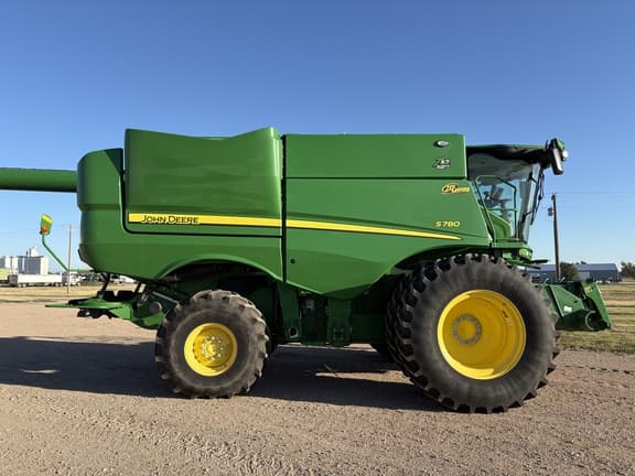 Image of John Deere S780 equipment image 3