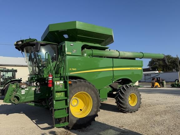 Image of John Deere S780 Primary image