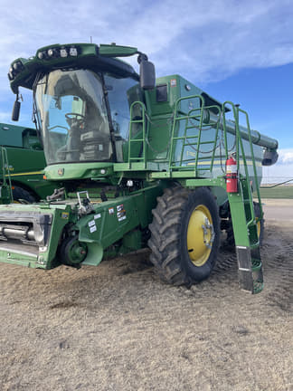 Image of John Deere S780 equipment image 3