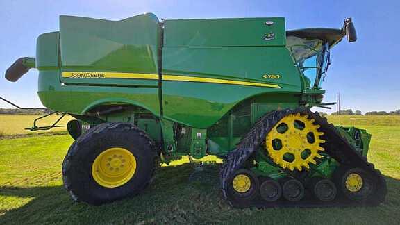 Image of John Deere S780 Primary image