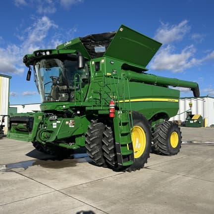 Image of John Deere S780 equipment image 3