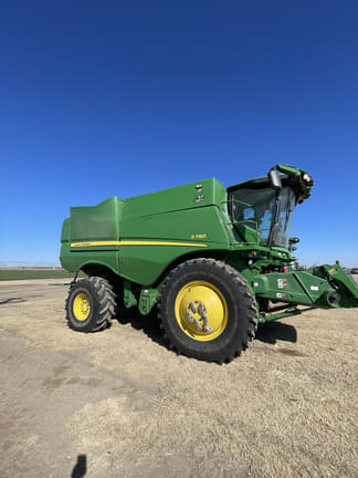 Image of John Deere S780 equipment image 4