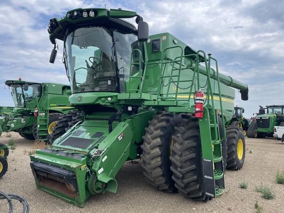 Image of John Deere S780 Primary image