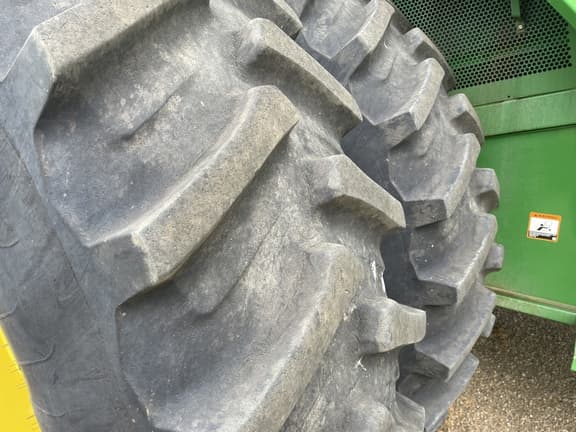 Image of John Deere S780 equipment image 4