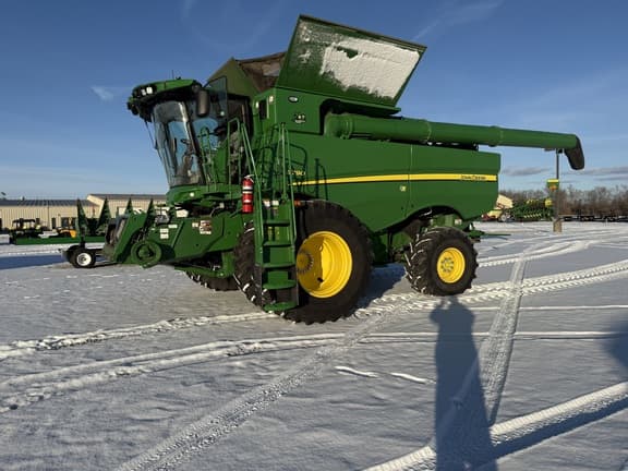Image of John Deere S790 Primary image
