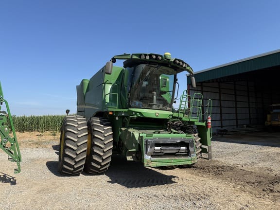 2022 John Deere S790 Equipment Image0