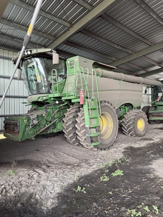 2022 John Deere S790 Equipment Image0