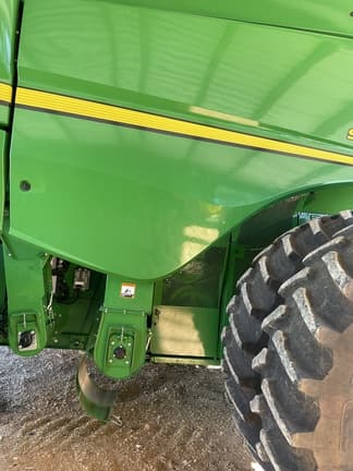 Image of John Deere S790 equipment image 3